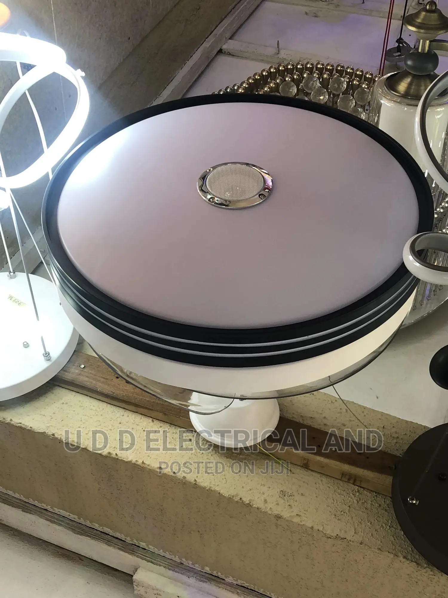 Chandelier Fan With Bluetooth By500