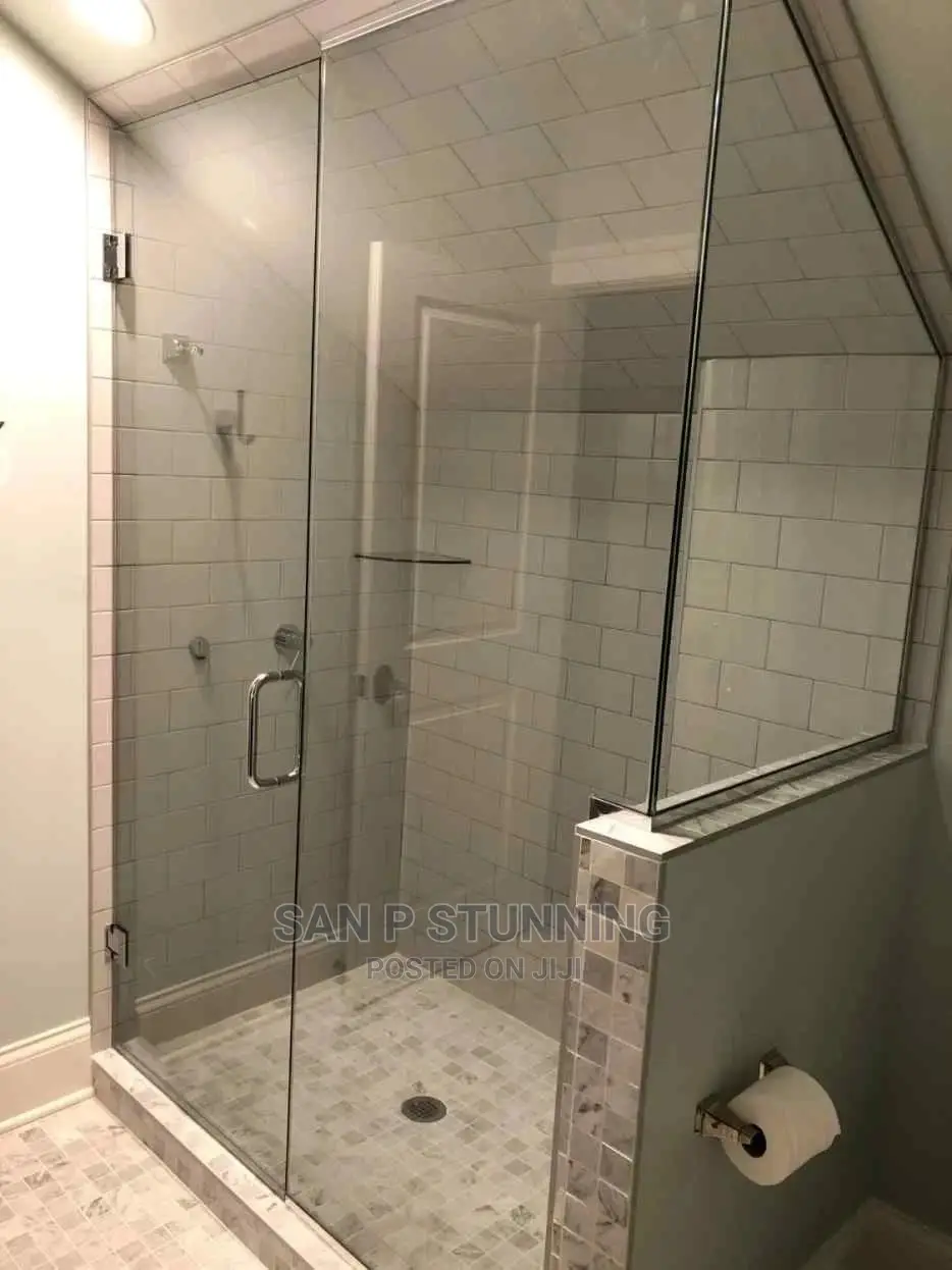Shower Cubicle Tempered Door