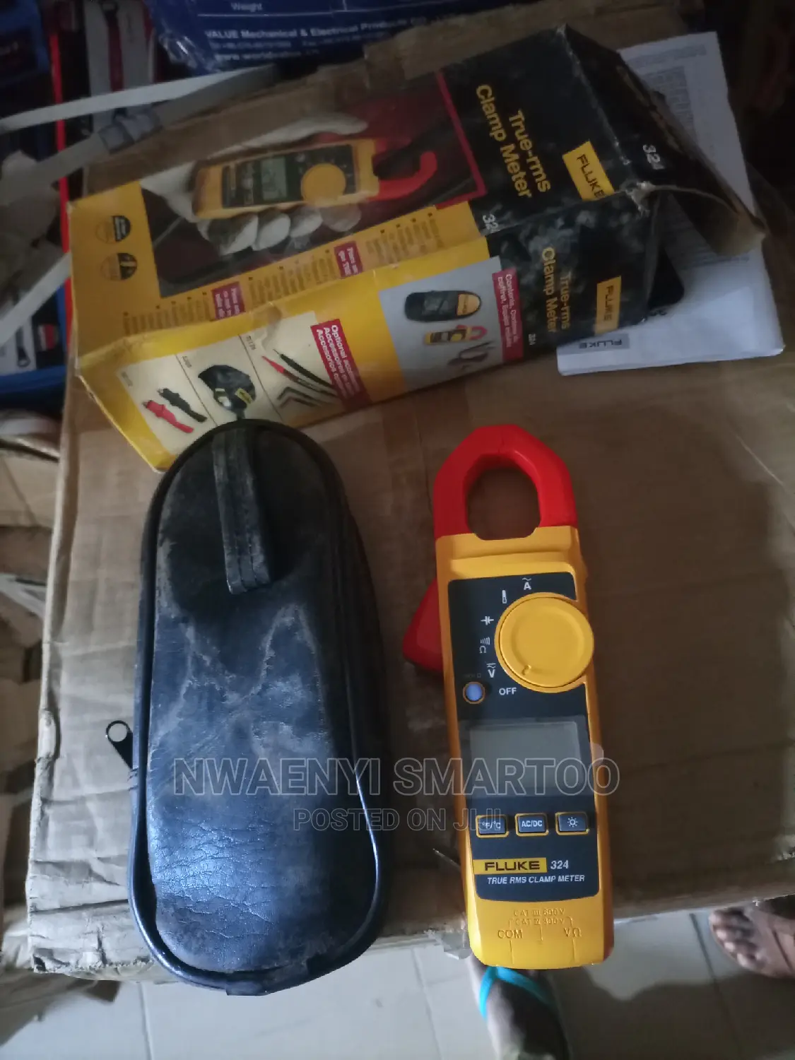 324 Fluke Clamp Meter