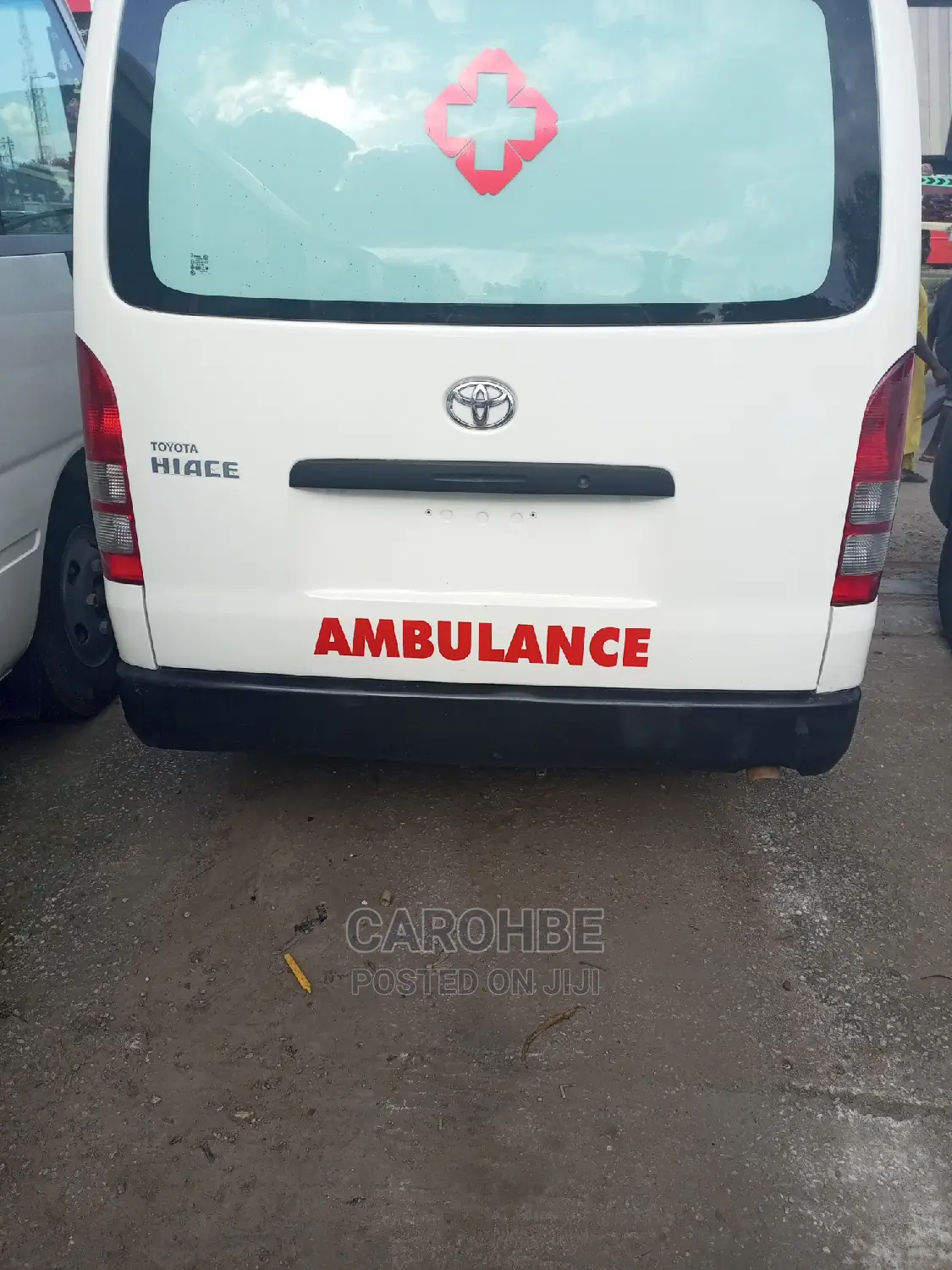 Toyota HiAce 2010 White