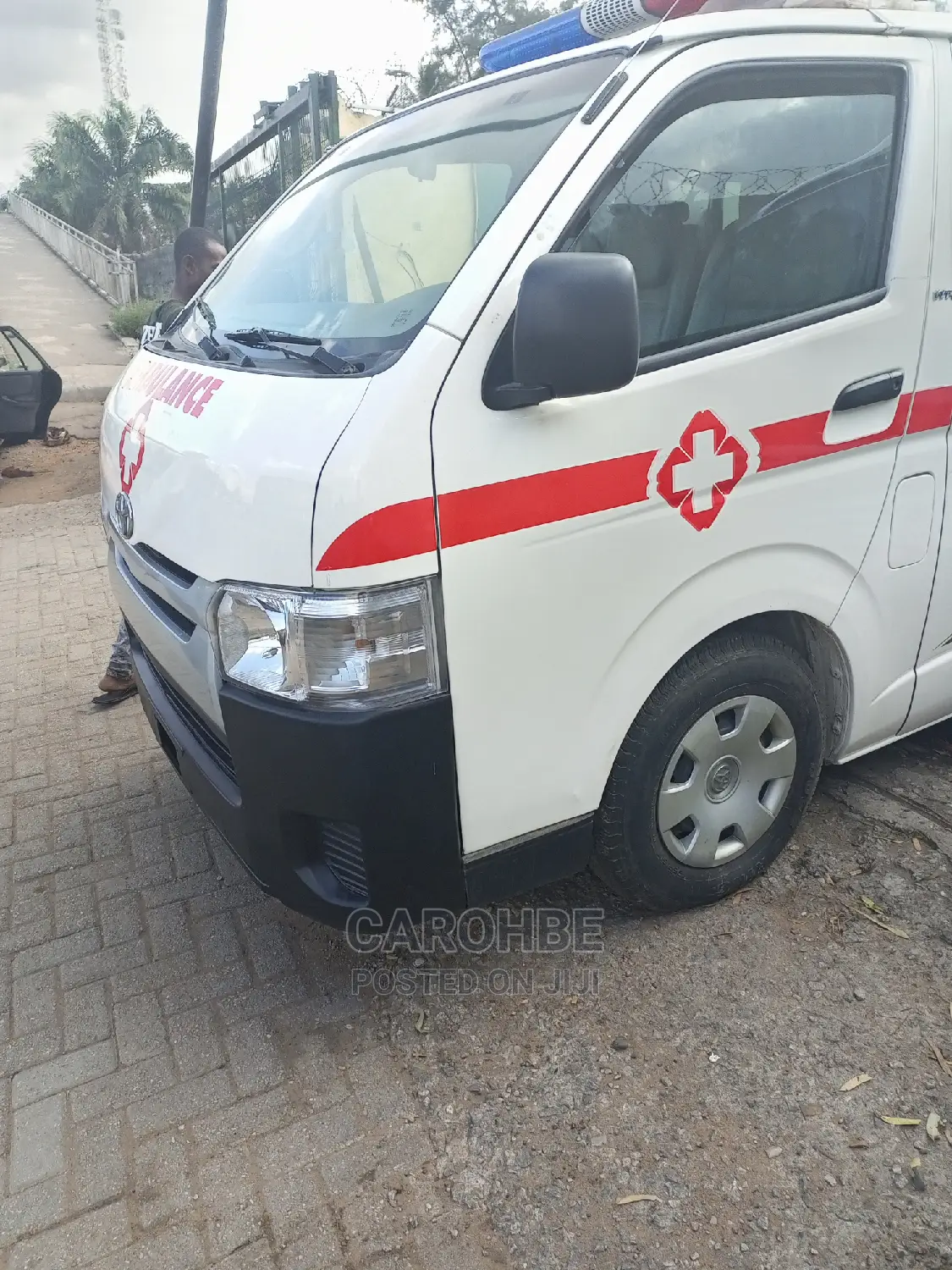 Toyota HiAce 2010 White
