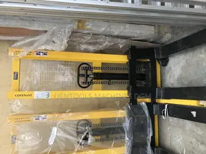Manual Hydraulic Stacker