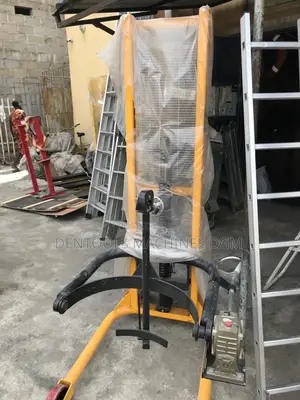 Manual Hydraulic Drum Stacker