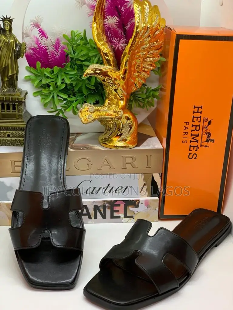 HERMES Designers Luxury Slippers.