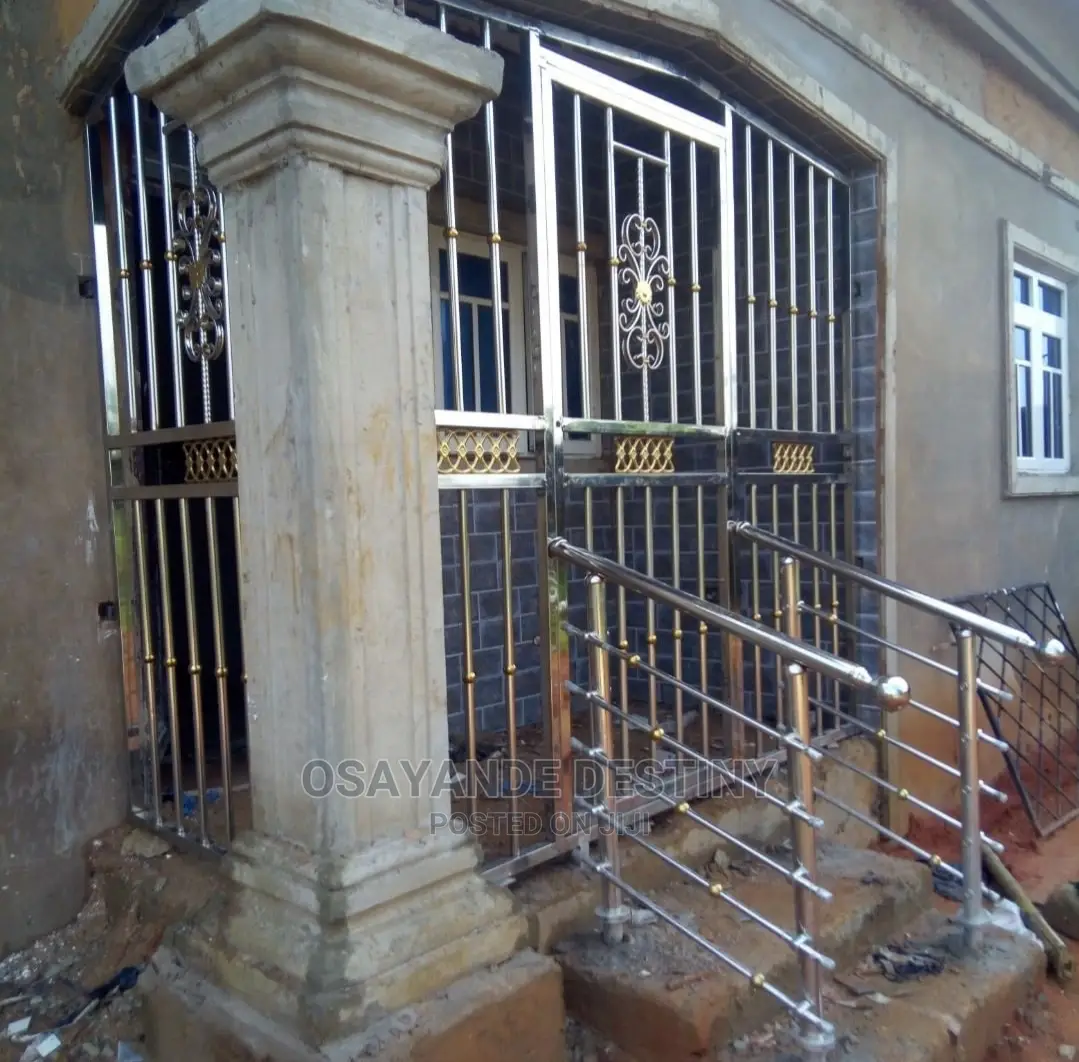 Stainless Handrail and Gate