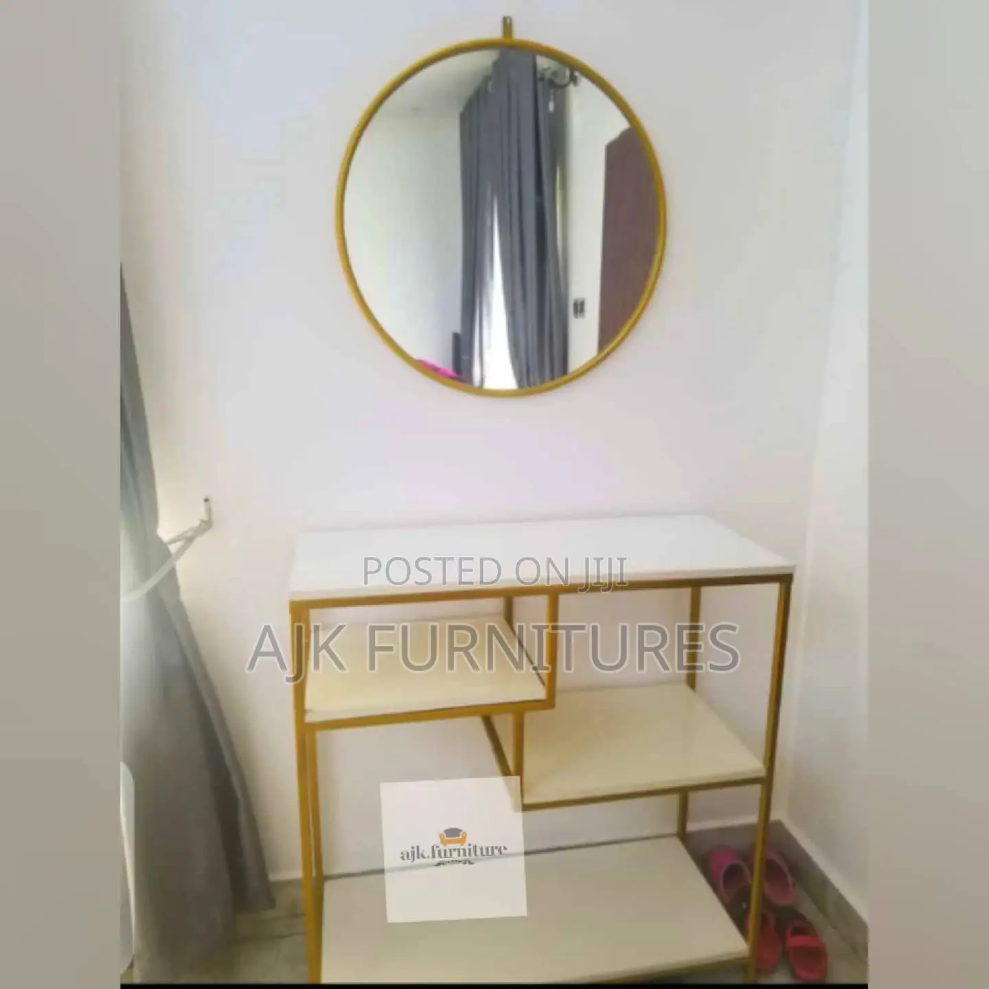Unique Iron Dressing Mirror