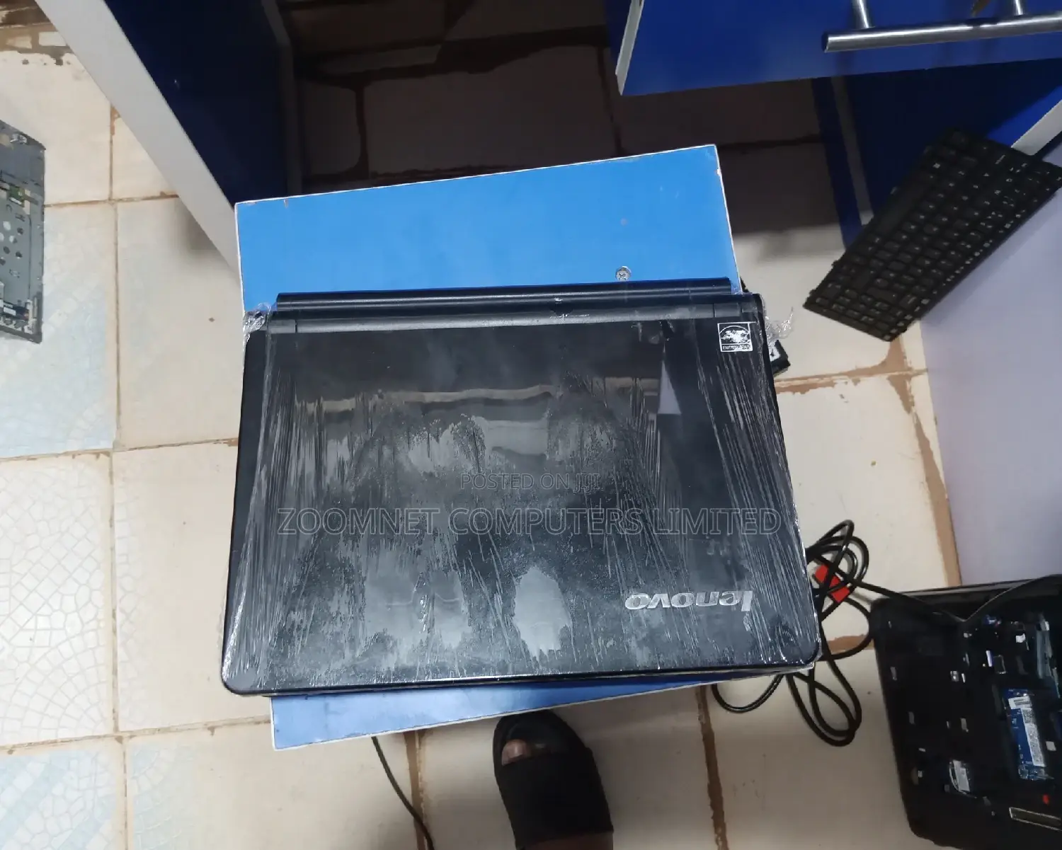 Laptop Lenovo 2GB Intel 160GB