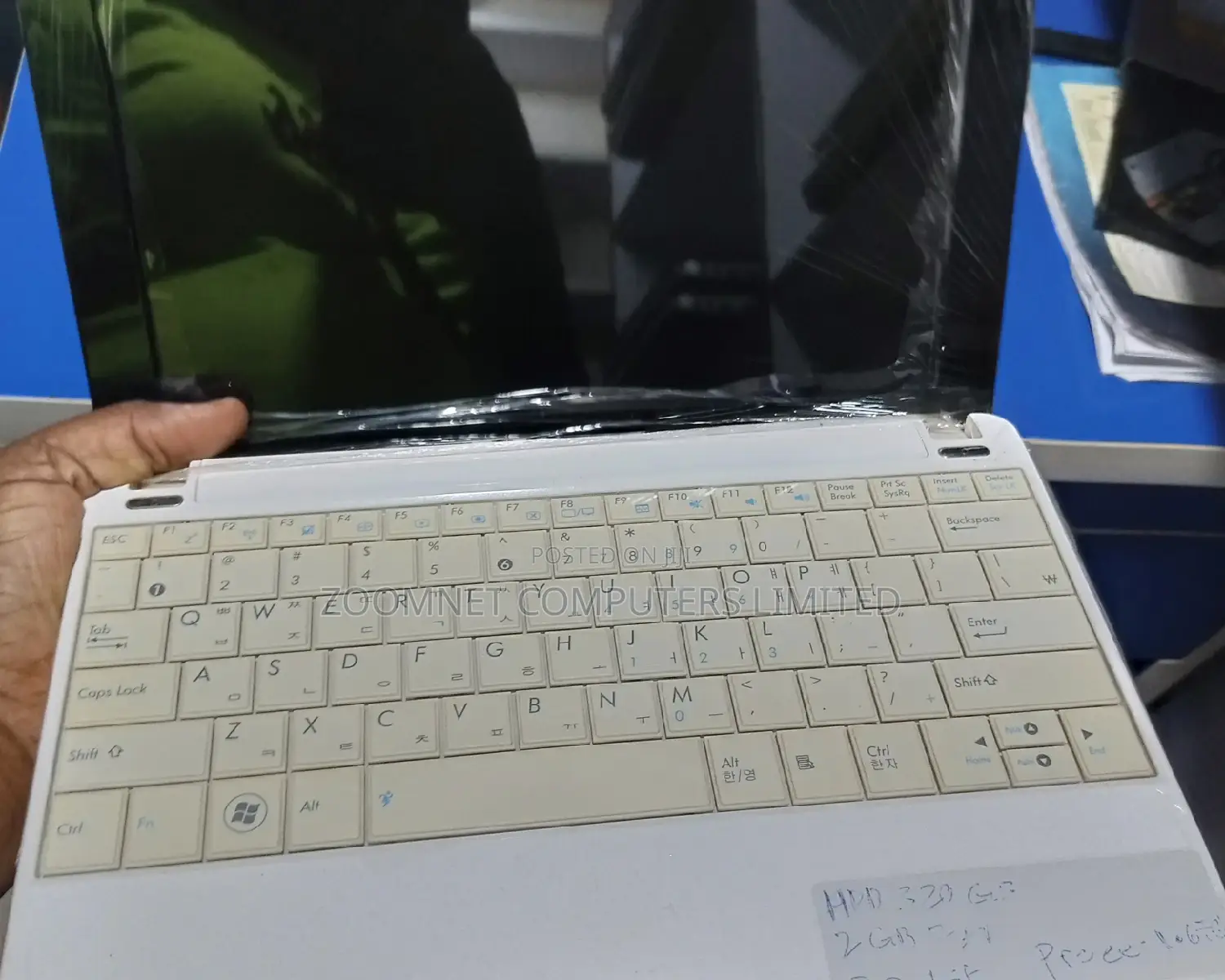 Laptop 2GB Intel HDD 250GB