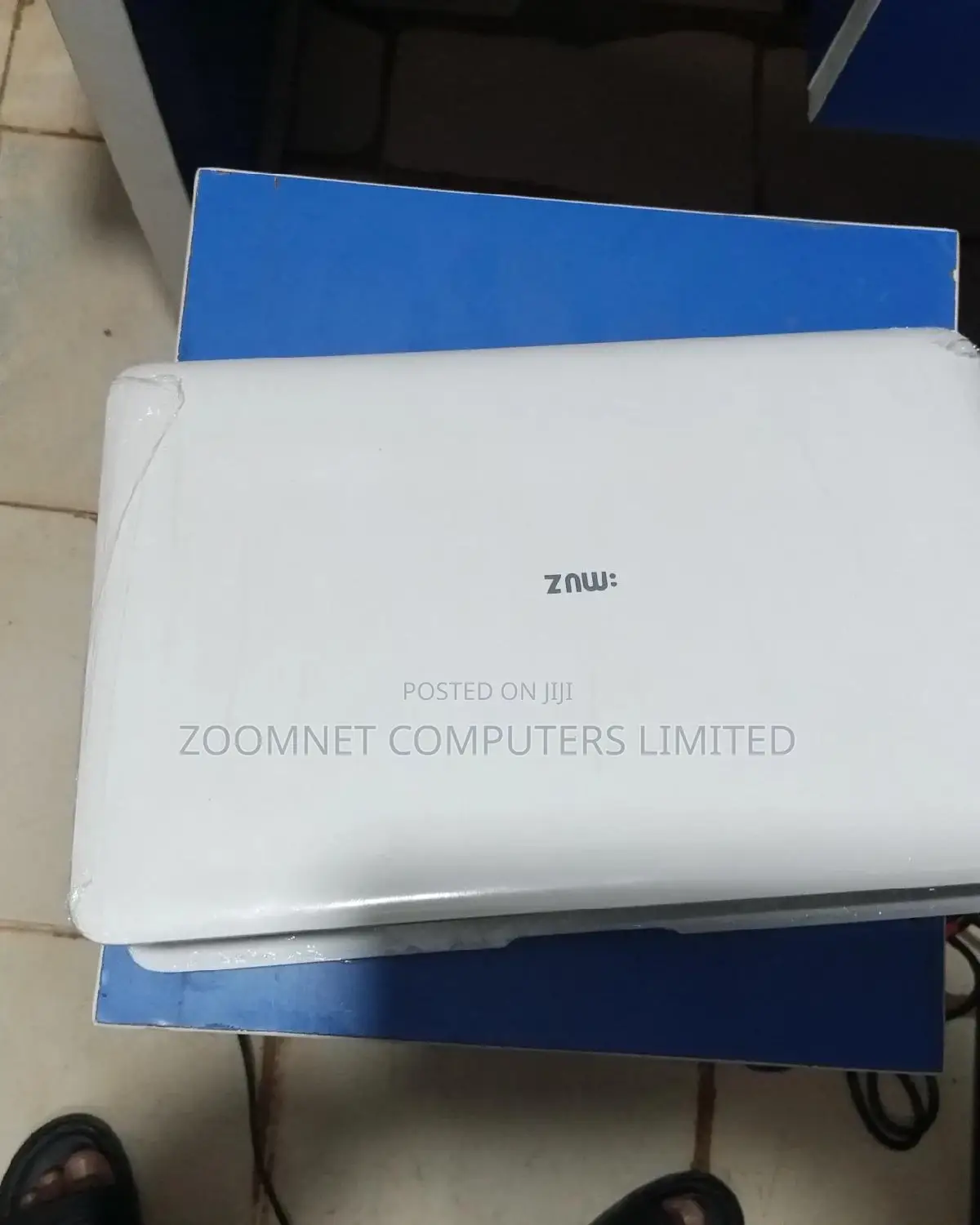 Laptop 2GB Intel HDD 250GB