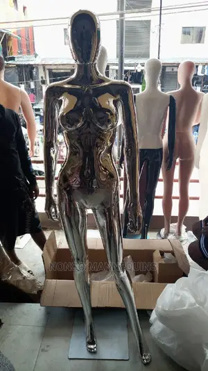 Size 8 Faceless Female Silver Chrome Mannequins