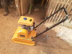 Robin C90 5.5hp Compacting Machine