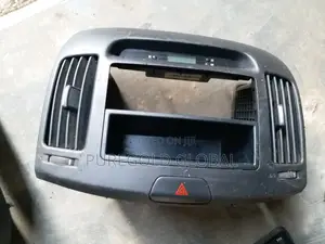 Hyundai Elantra Cassette Casing and A.C Vent