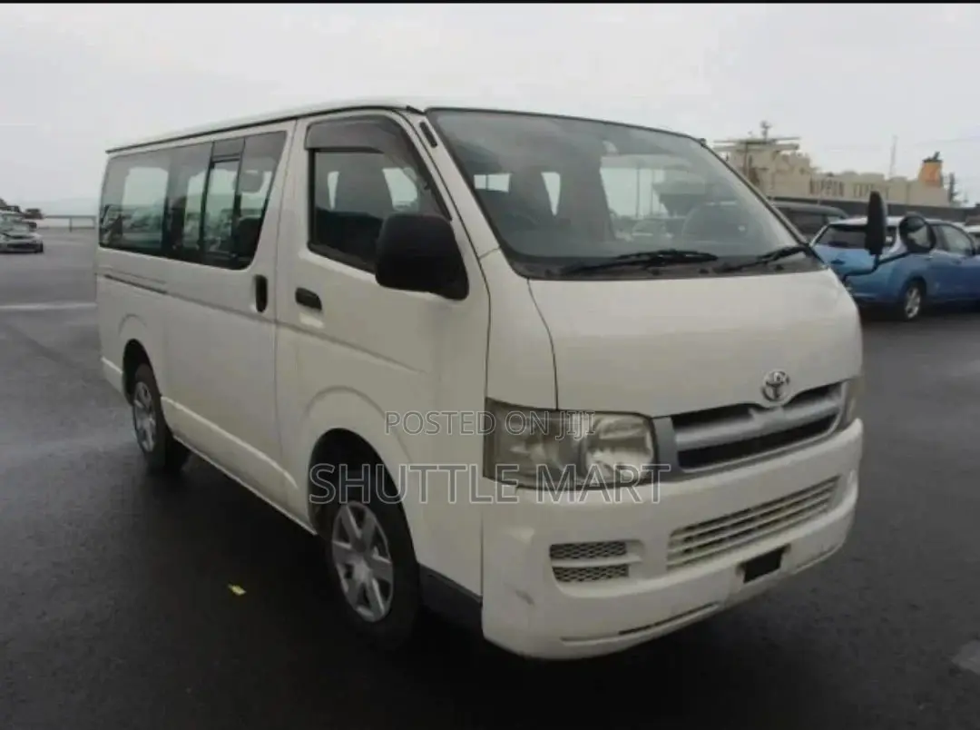 Toyota HiAce 2010