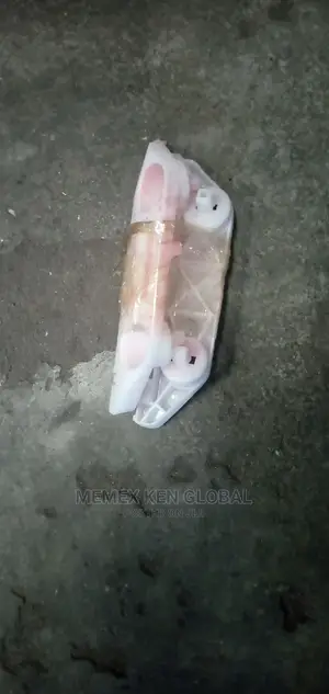 Bumper Clip Almera 2013 /2015