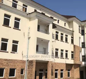 4bdrm Penthouse in Chevy View Estate, Chevron for Sale