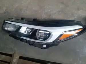 Kia Cerato 2017 Model Headlamp