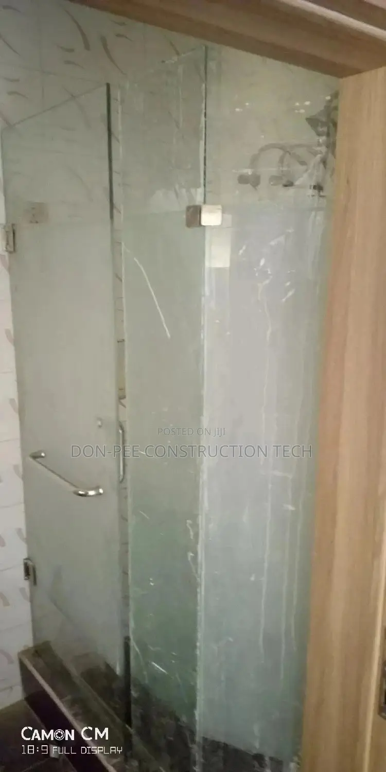 Partition Shower Cubicle