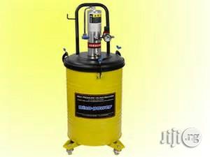 Air Grease Pump/Grease Bucket