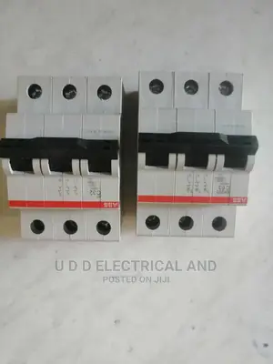 32A 60A 100A 3pole Breaker Abb Quality