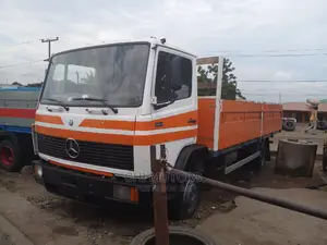 Mercedes 814 Pickup