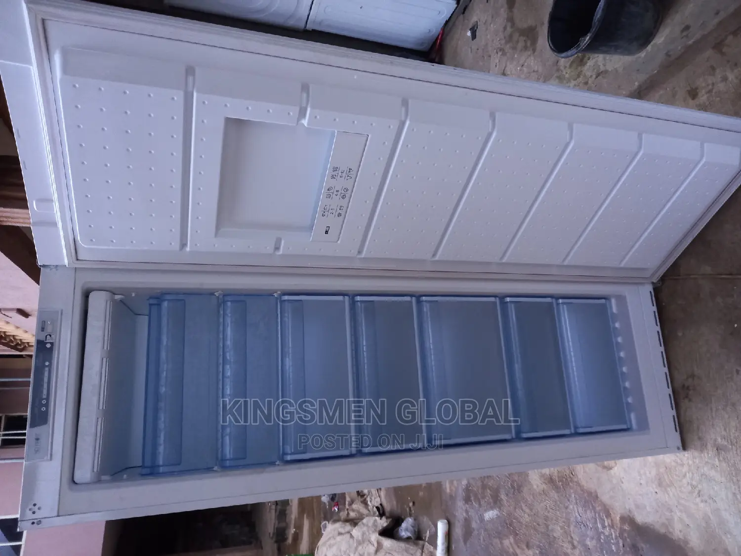 Bosch 8 Steps Heavy Duty Standing Freezer.