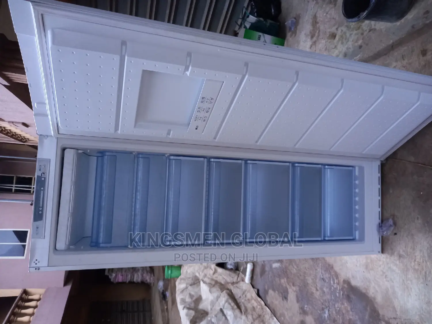 Bosch 8 Steps Heavy Duty Standing Freezer.