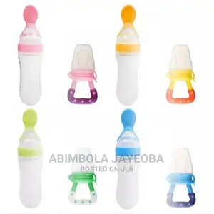 Baby Fruit Feeder Pacifier+Squeeze Feeding Spoon(1set)