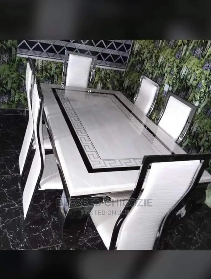 Marble Dinning With Six Chairs