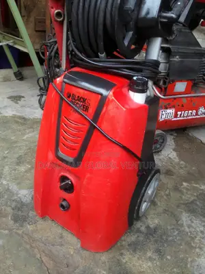 Black and Decker Pw2100 Powerful High Pressure Washer
