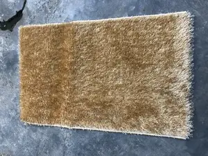 Cream Color Shaggy Center Rugs 4/6