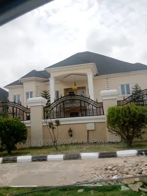 2bdrm Block of Flats in Okotie Eboh Street for rent