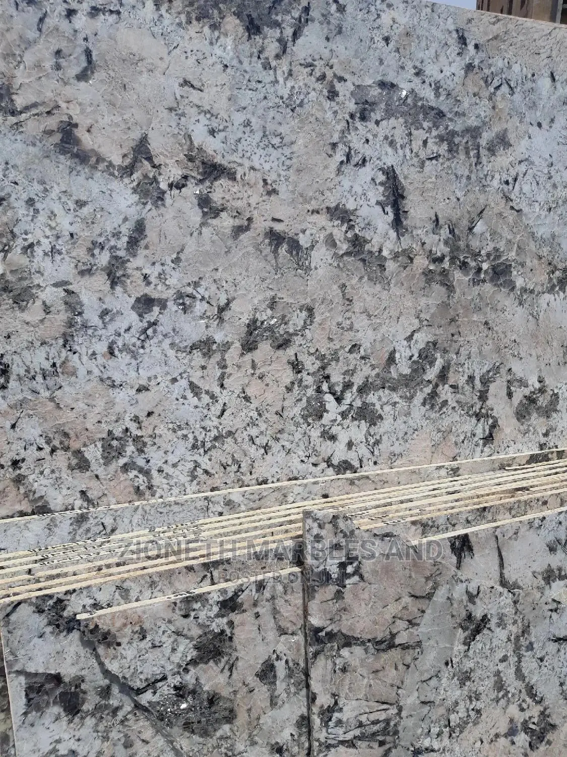 Exotic Creamer Granite/Marble Slab