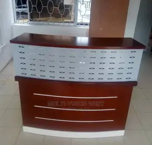 Receptionist Table With Scratch Proof