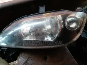 Mazda 2 Headlamp