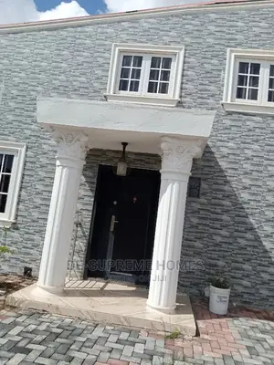 4bdrm Bungalow in Mayfair Gardens, Awoyaya for rent