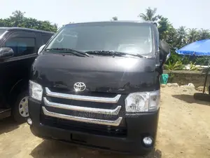 Toyota HiAce 2010 Black