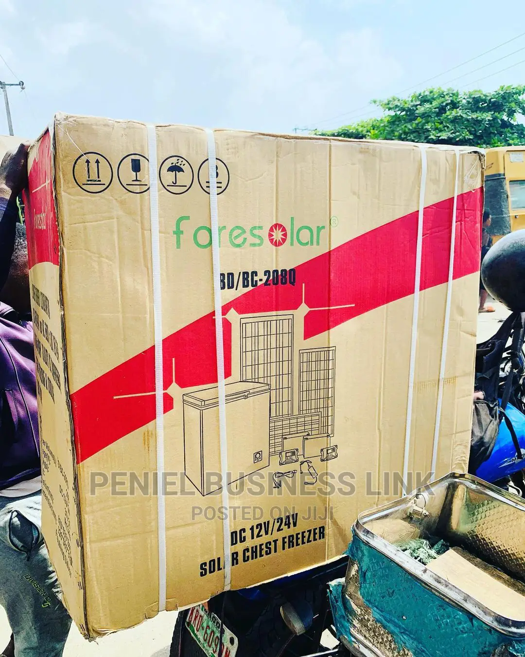 Foresolar Chest Freezer 208liters