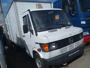 306mercedes Truck Container