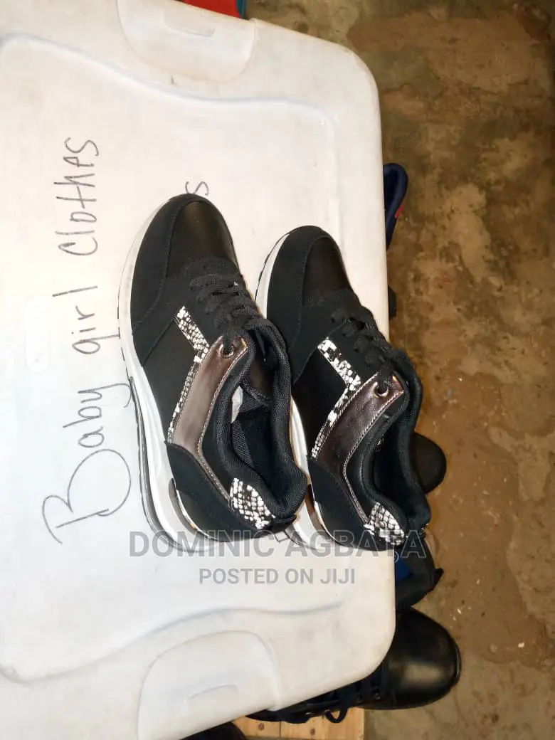 Quality Female Sneaker