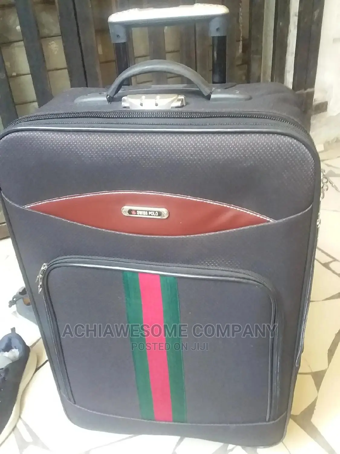Medium Fashionable Travelling Bag