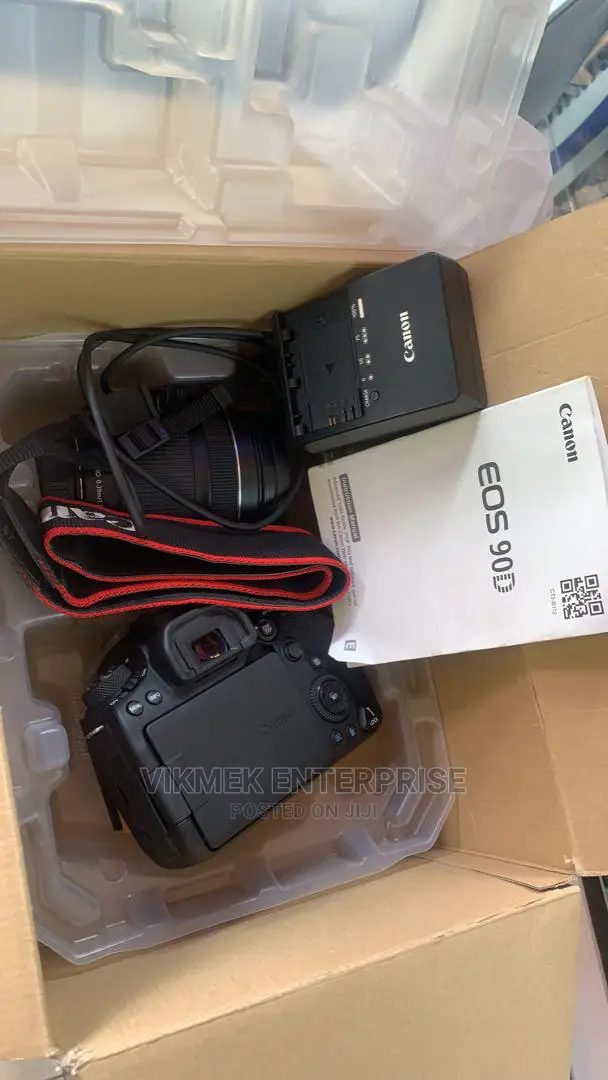 Canon EOS 90D Open Box