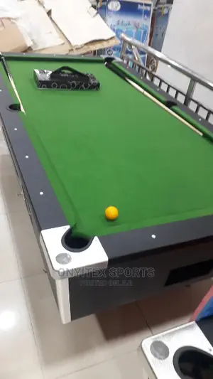 Coin Snooker Table