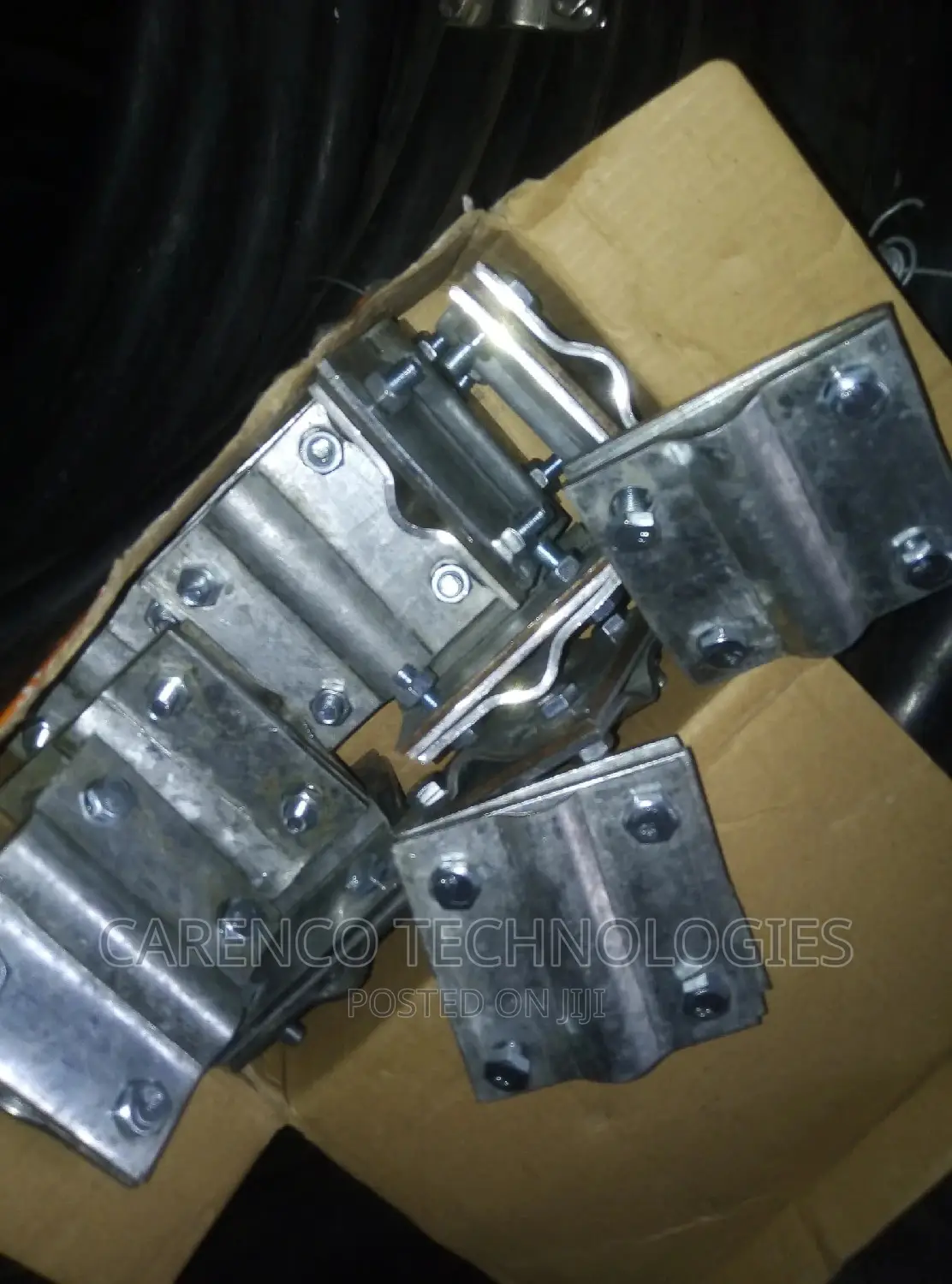 Strip And Strip Connecting Clamp