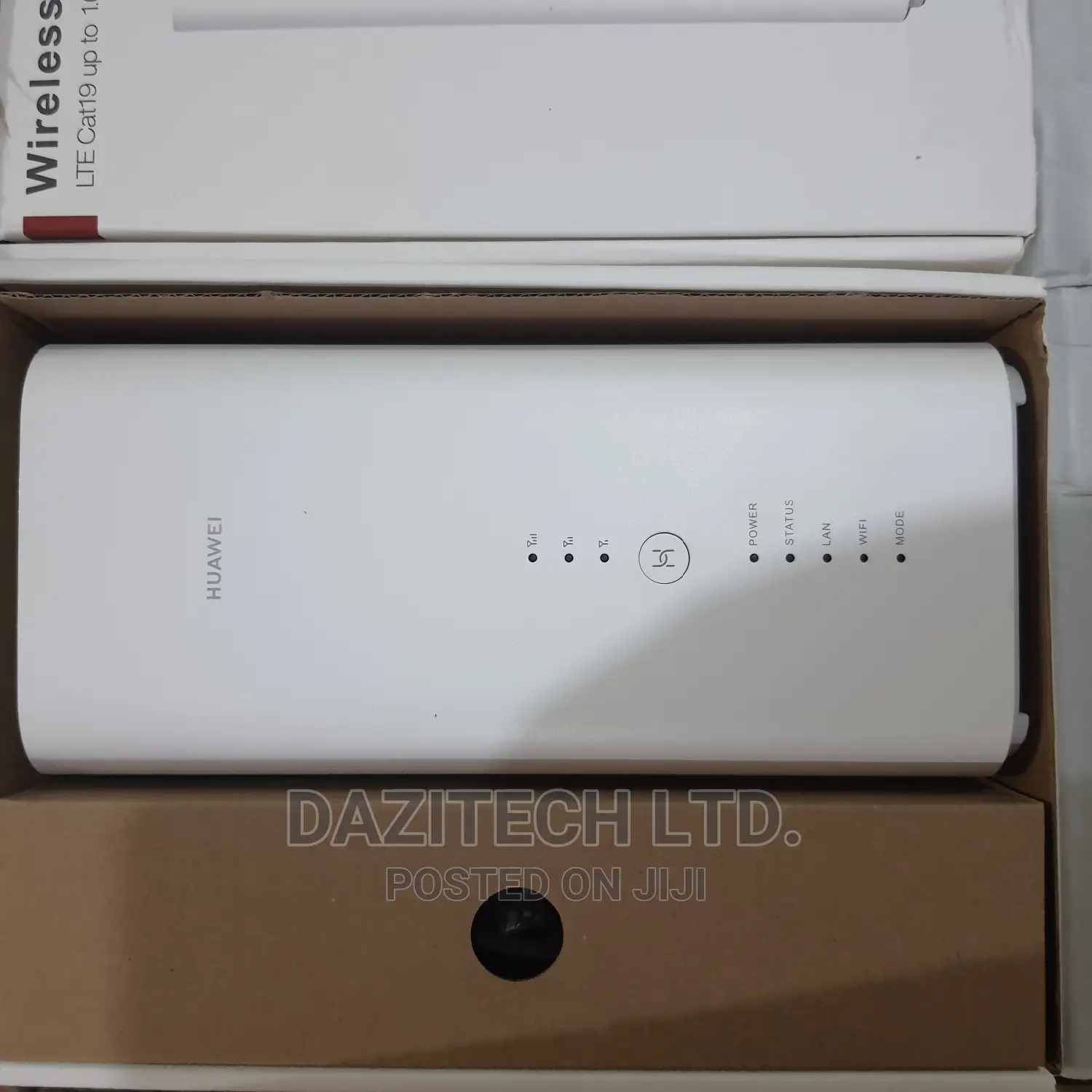 B818 Huawei Cat19 Cpe Lte Wifi Router