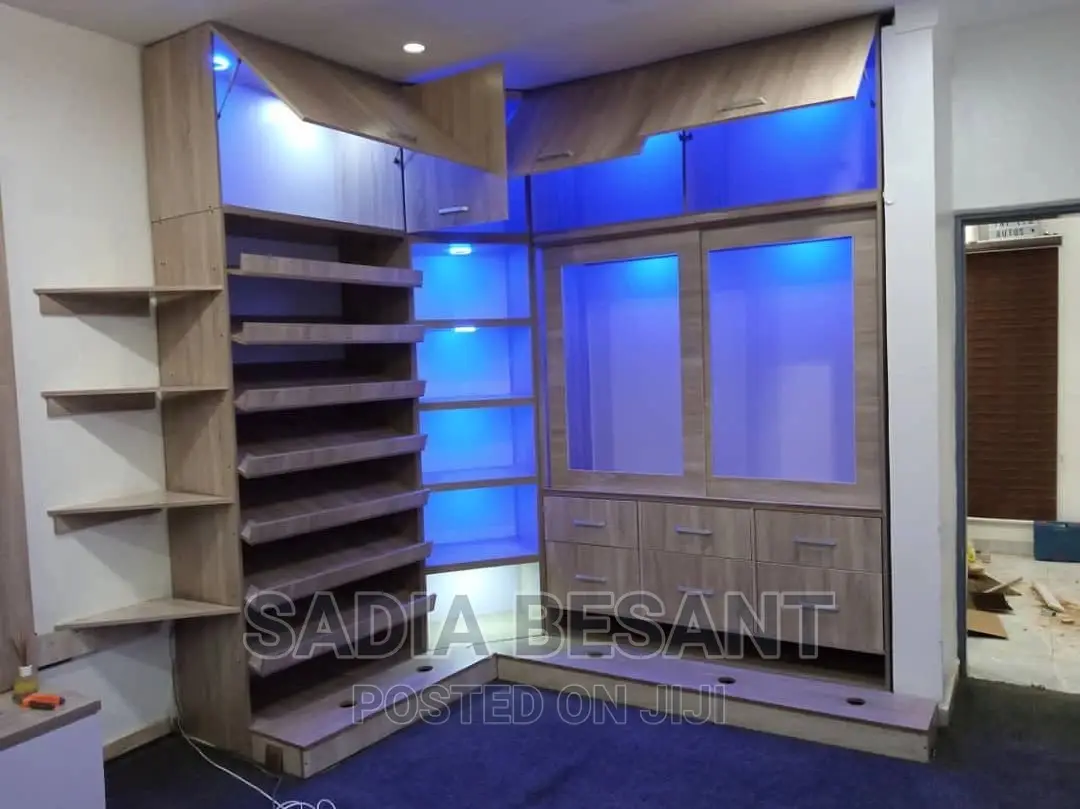 Wardrobe on Oak