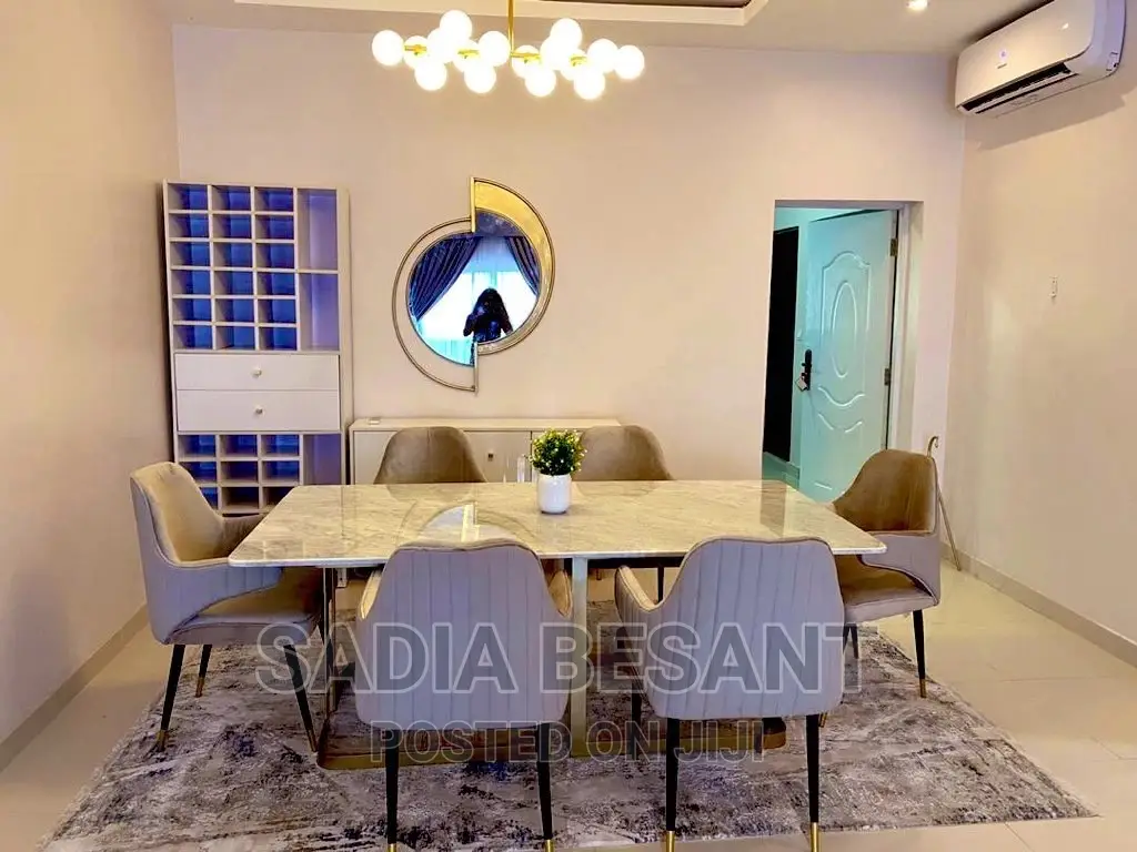 Contemporary Dinning