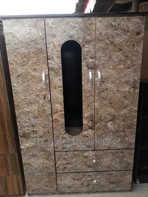 Wooden Wardrobe 4feet by 6feet