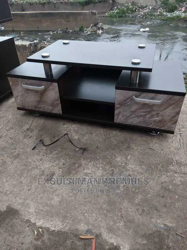 Plastma Television Stand