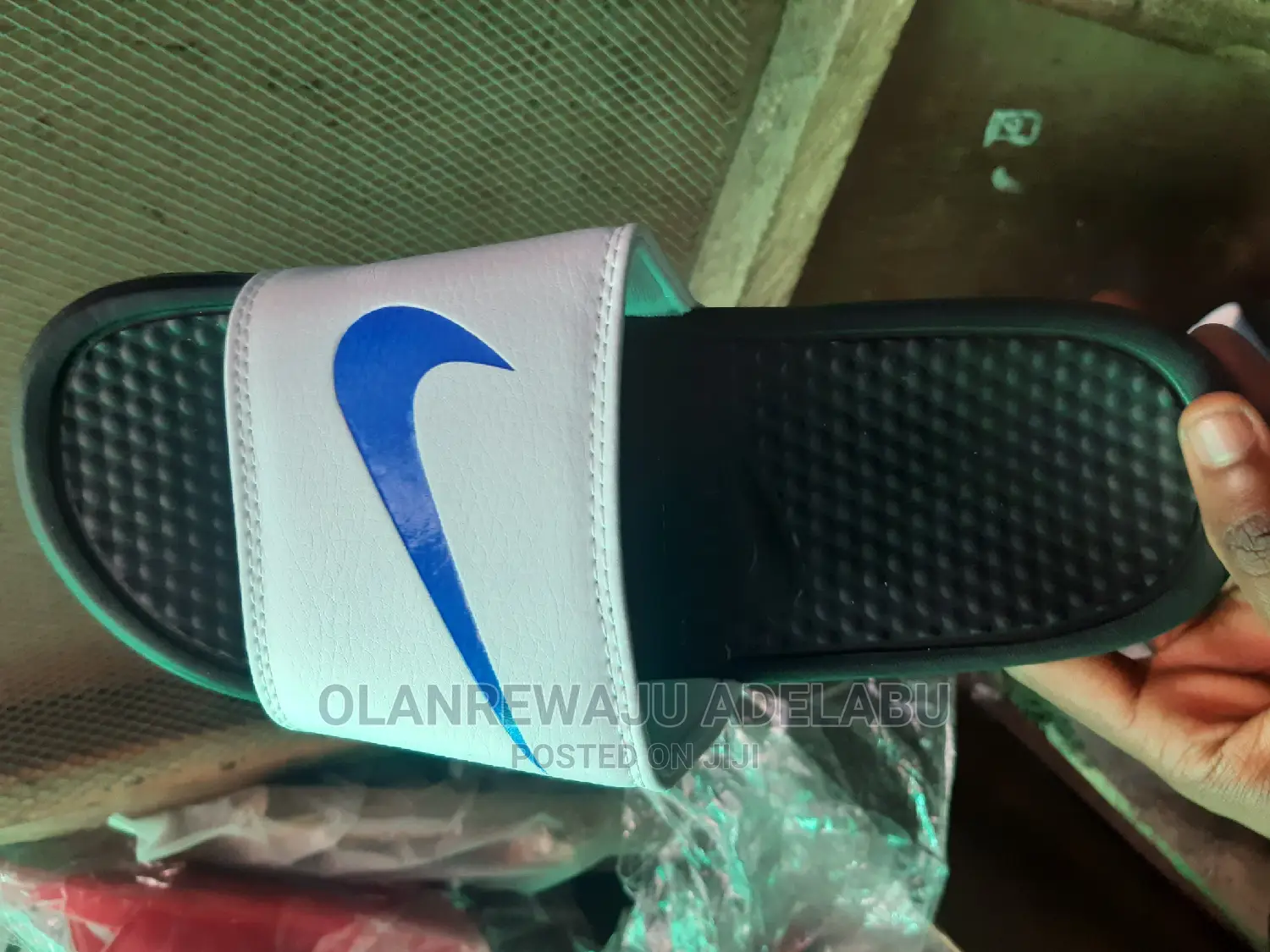 Nike Benassi Slides
