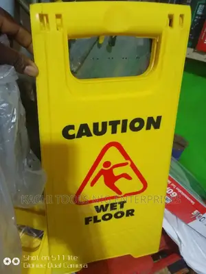 Photo - Caution Wet Floor